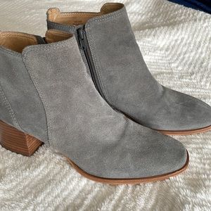 Lucky Brand Suede Gray Bootie